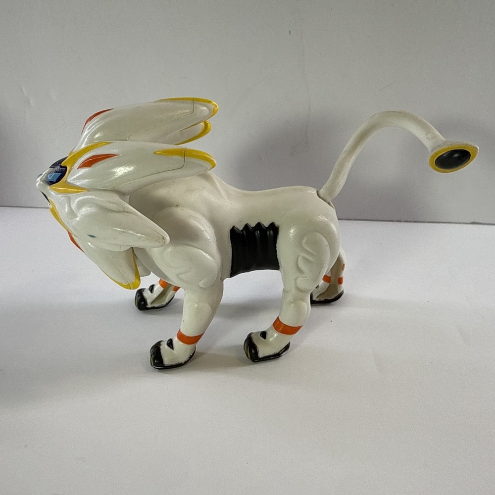 Pokemon Action Figure Solgaleo Rare Collectible 2016 2" Sun & Moon Legendary Pvc - Picture 3 of 7